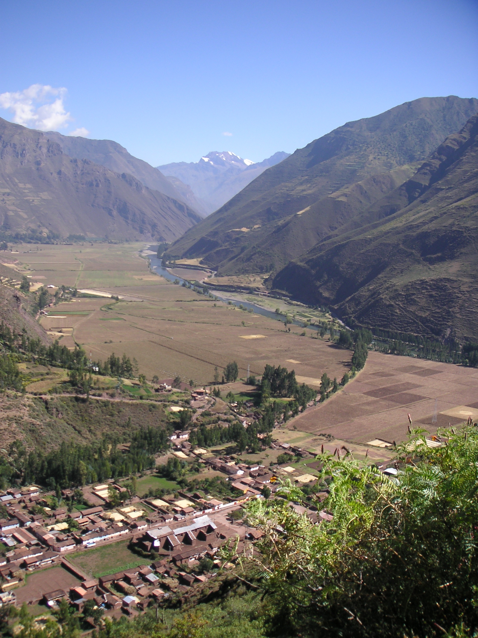 Another bus stop along the road. The sacred river of the Incas curves ...