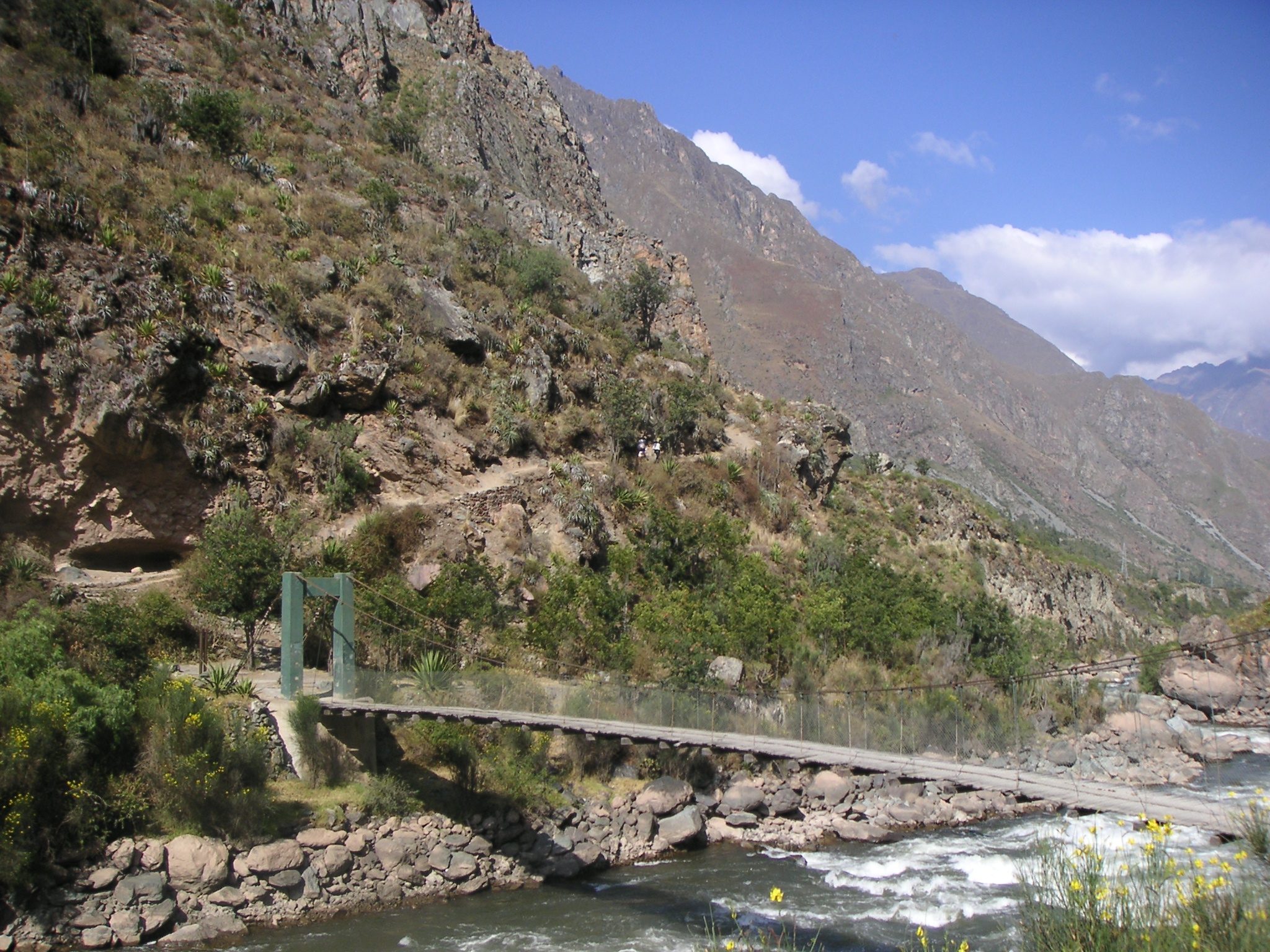 A bridge leading to the start of the hike.