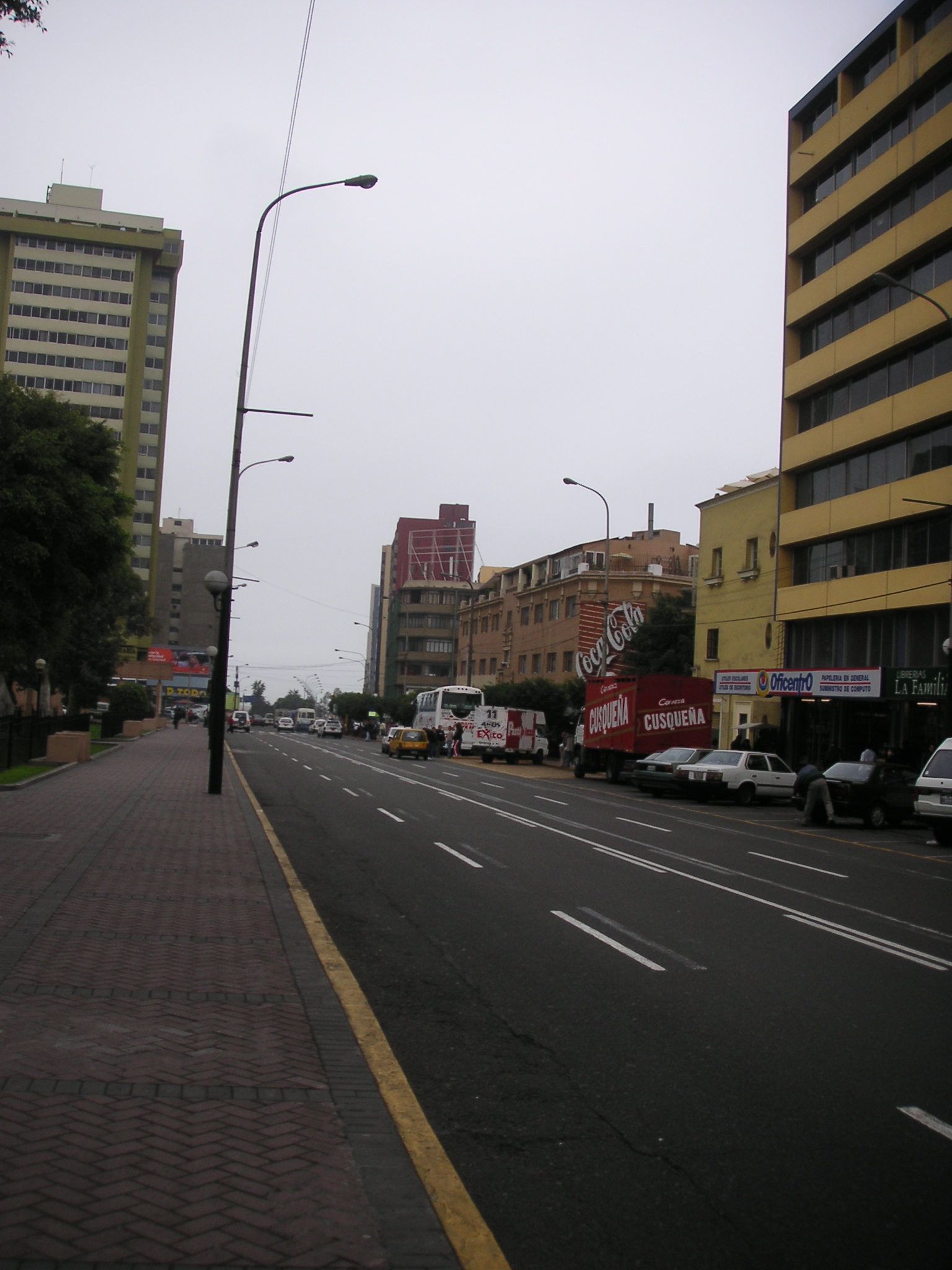 The streets in Miraflores, near our classroom.