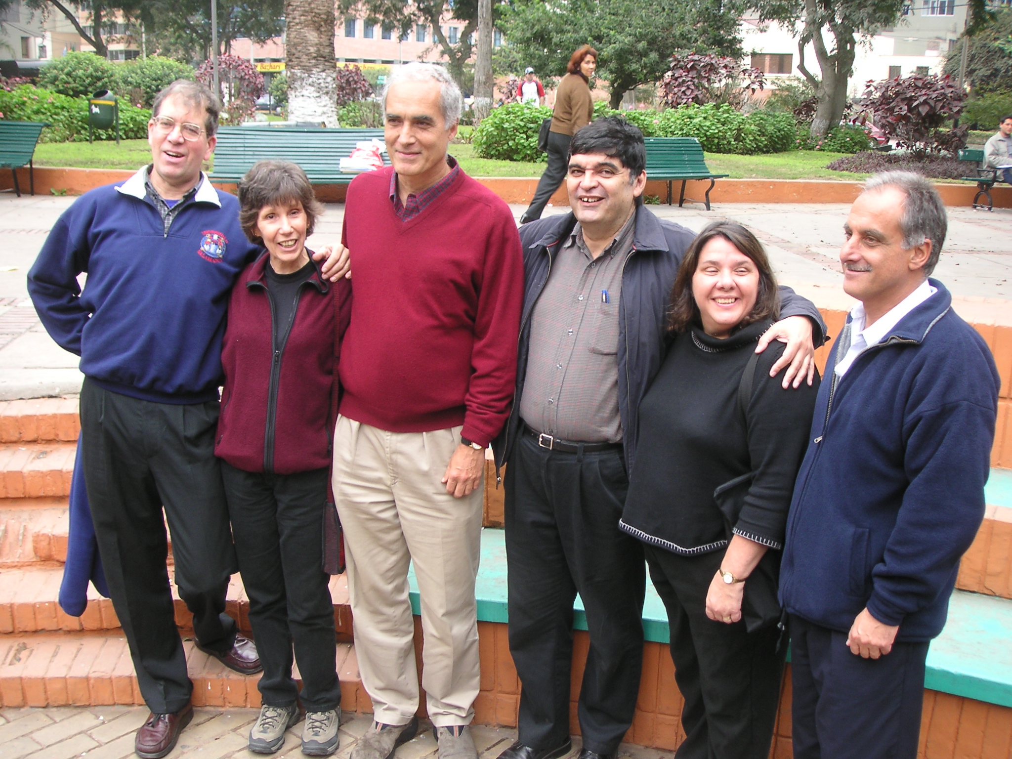 (L to R) Bob and Olga Nagel, Carlos Schwalb, Leo and Kay Villa-García, and Guillermo Castro in Parque Roosevelt.